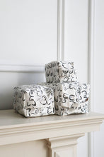 Load image into Gallery viewer, Makeup Bag - Woman Series