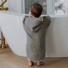 Load image into Gallery viewer, Crinkle kids poncho- moss