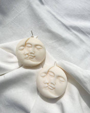 Load image into Gallery viewer, Moon Sun Minimalist Candles