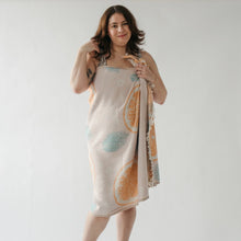 Load image into Gallery viewer, Orange and Leaf Towel