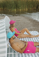 Load image into Gallery viewer, Oversized Beach Pop up Tent
