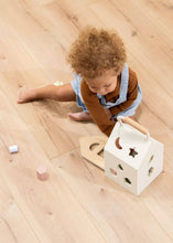 Load image into Gallery viewer, Wooden Shapes Sorting House