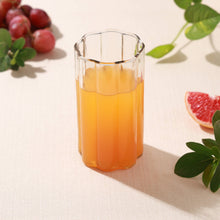 Load image into Gallery viewer, Daisy Drinking Glass Clear