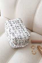 Load image into Gallery viewer, Makeup Bag - Woman Series

