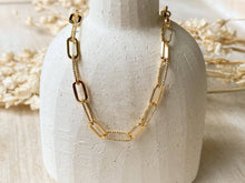 Load image into Gallery viewer, The Rae Necklace
