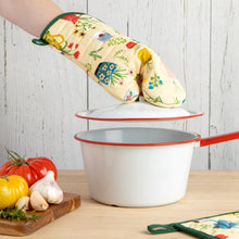 Load image into Gallery viewer, Watering Can Oven Mitts

