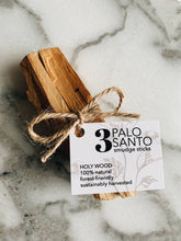 Load image into Gallery viewer, Palo Santo 3 stick bundle, 2 to 3 inch sticks
